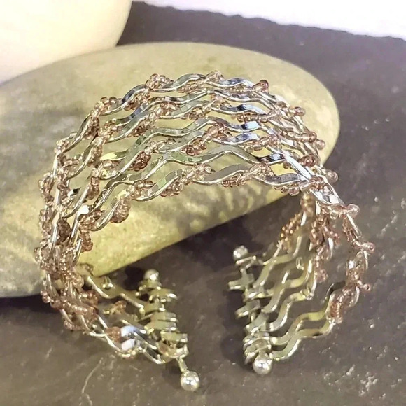 Vintage 90s Y2K Beaded Wire Wrap Detail Cuff Bracelet - Picture 9 of 12